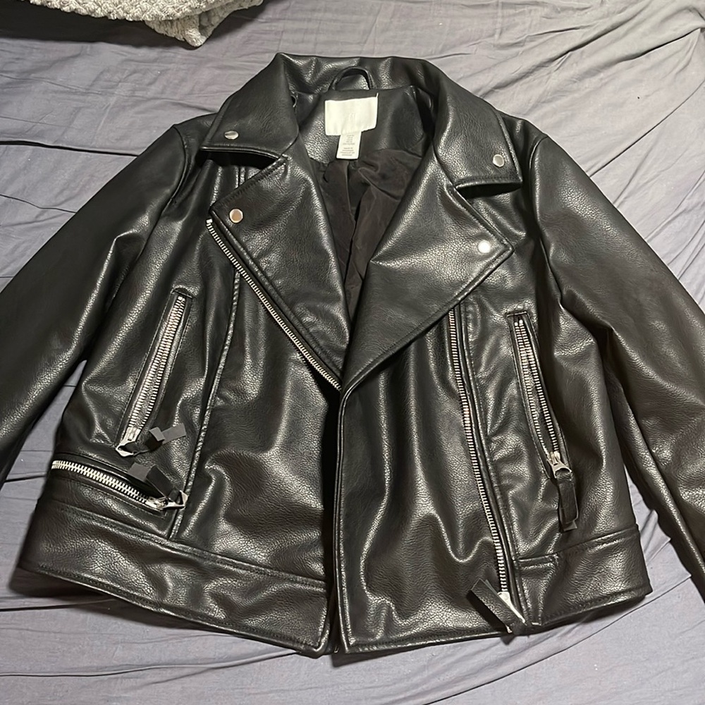 Leather jacket size medium only own once